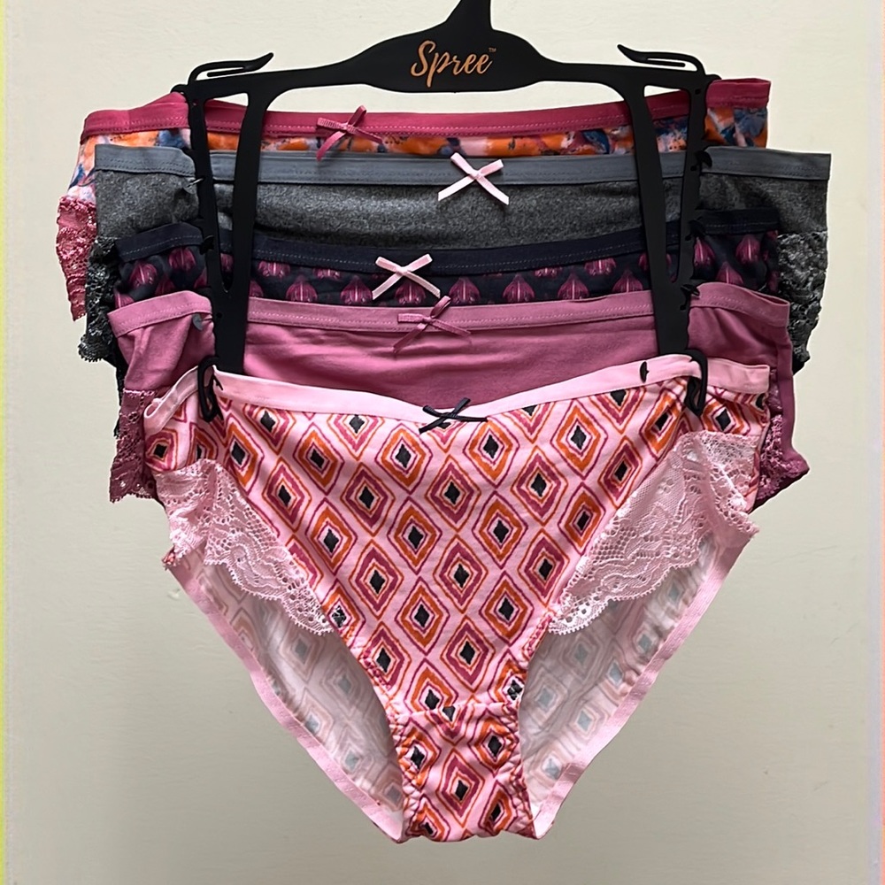 New 5 Pack Hipster Panties Size XL(Runs small)